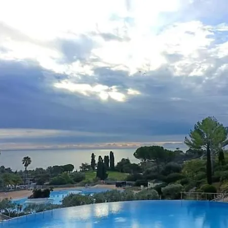 Apartment Magic Saint-Raphael (Var)